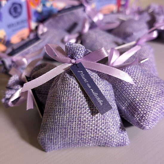 Lavandas maisiņi - Miers un mīlestība